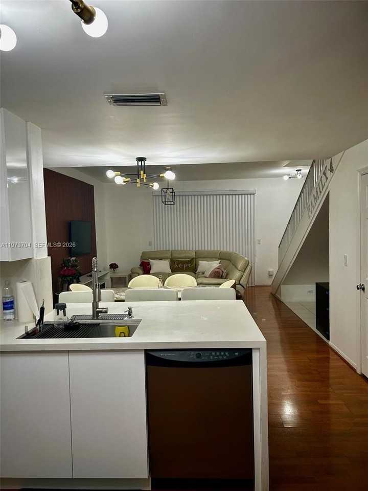 1111 Sorrento Dr #1111 - Photo 6 of 25