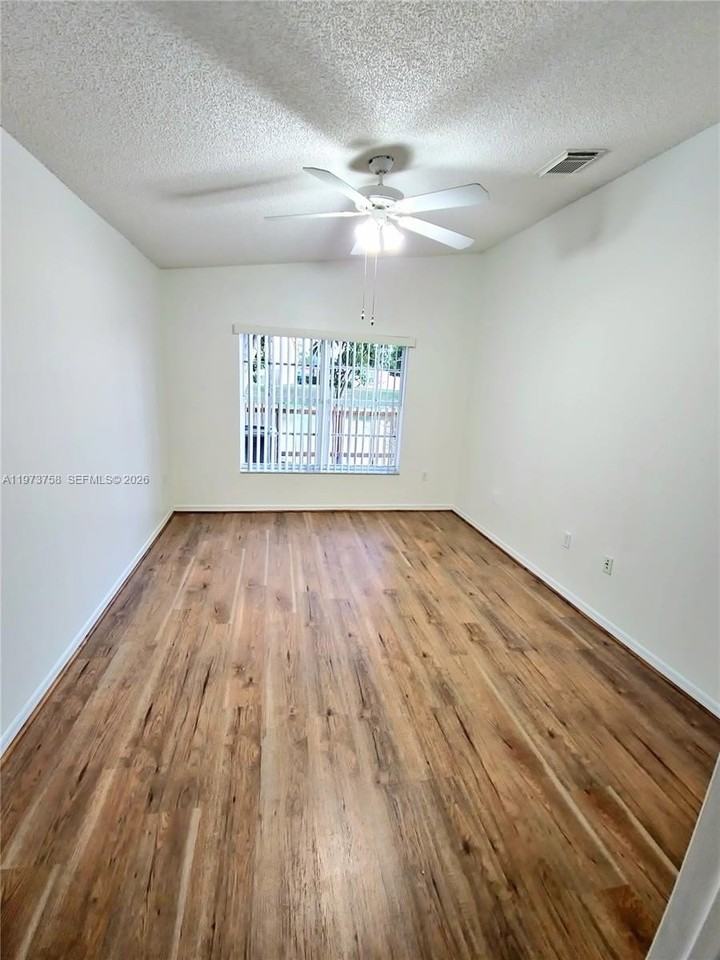 16254 Sw 100th Ter - Photo 6 of 18