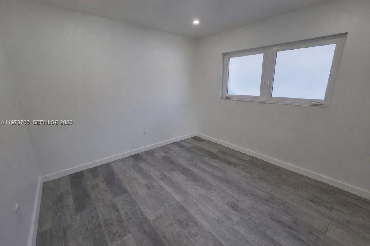 6624 W 22nd Ln #0 - Photo 5 of 14