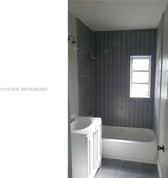 2277 Sw 27th St #2277 - Photo 3 of 7
