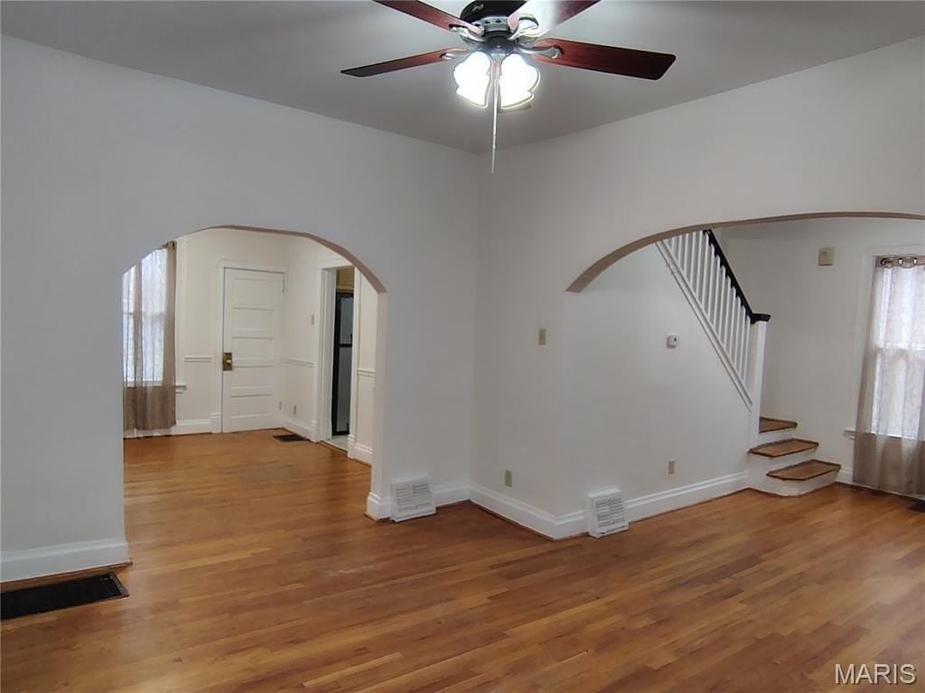 3246 S Big Bend Blvd - Photo 3 of 22