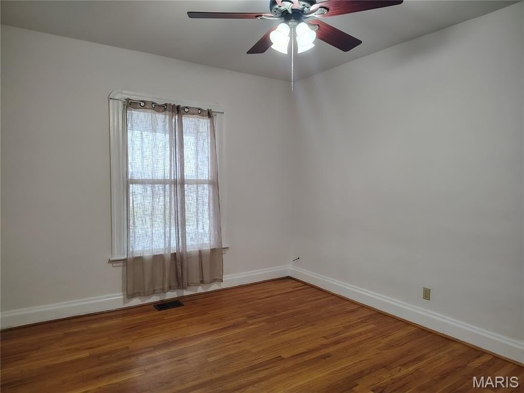 3246 S Big Bend Blvd - Photo 4 of 22