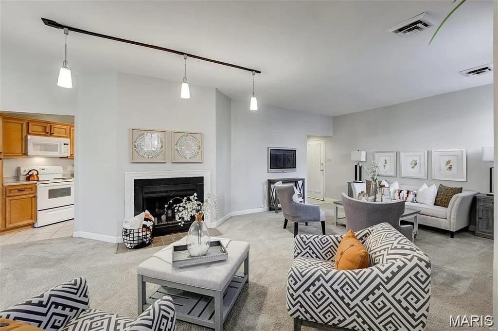 4256 Maryland Ave #LLE - Photo 6 of 19