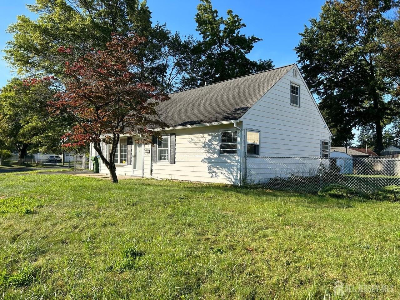 3 Stiles Rd - Photo 3 of 21