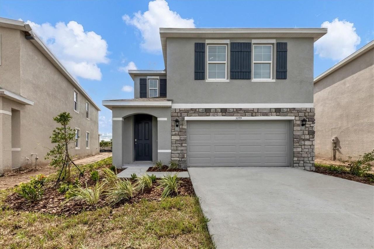 3279 Hilltop Cir - Photo 2 of 50