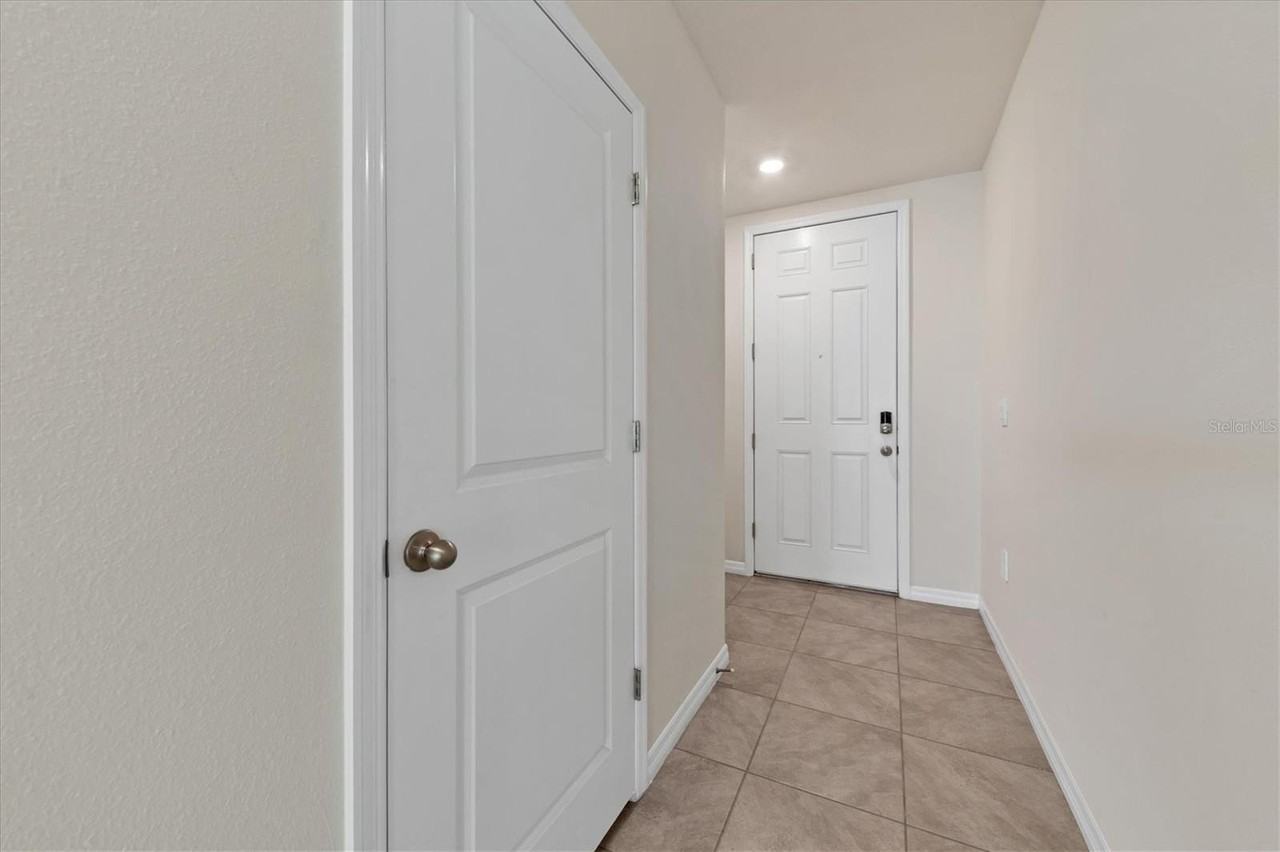 3279 Hilltop Cir - Photo 4 of 50