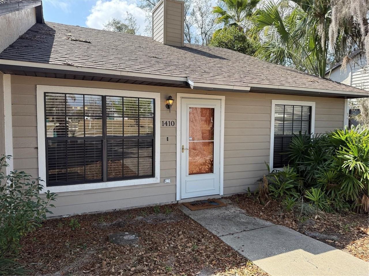 1410 Plymouth Ave - Photo 2 of 24