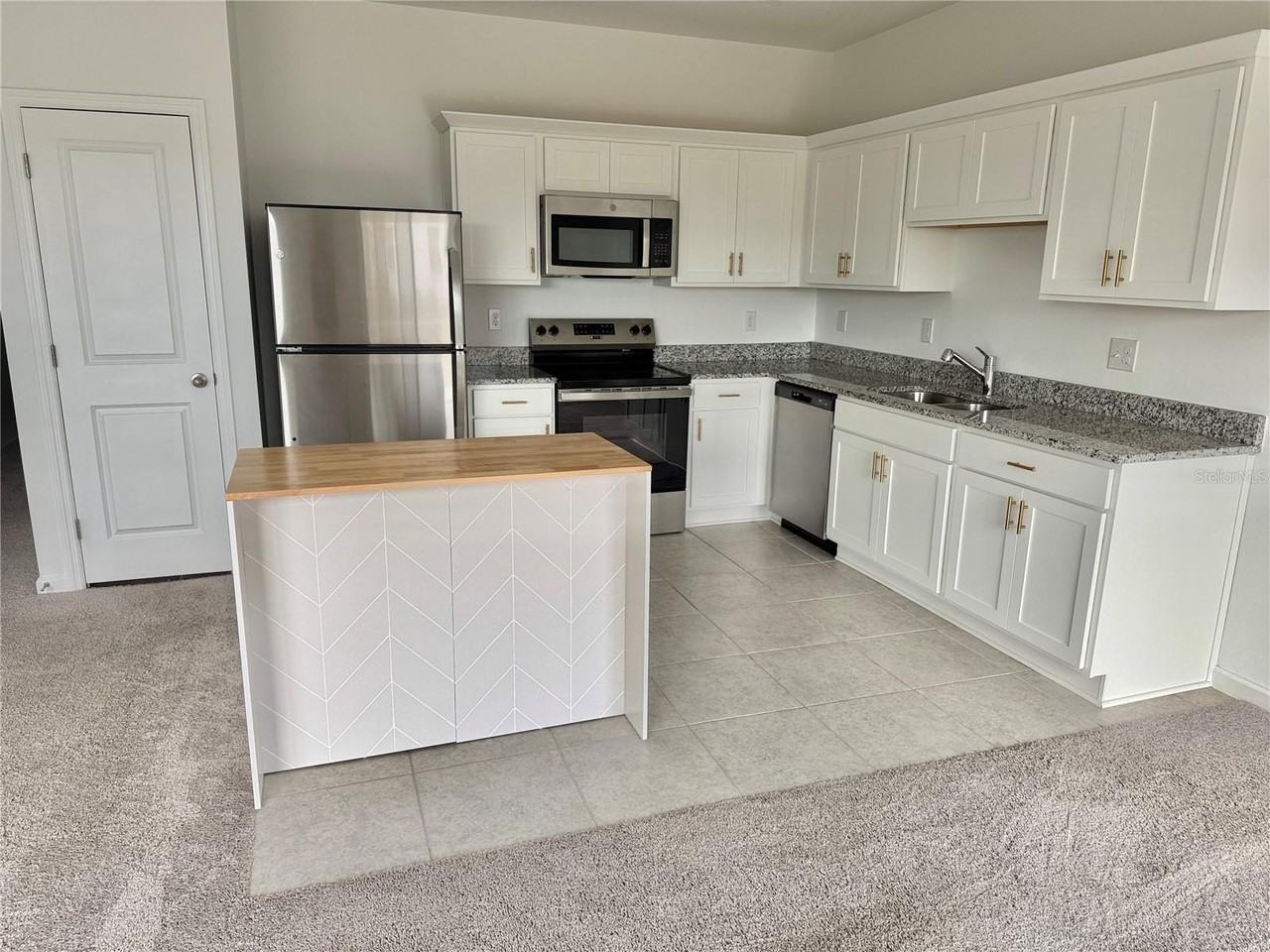 5942 Chestnut Grove Pl - Photo 4 of 31