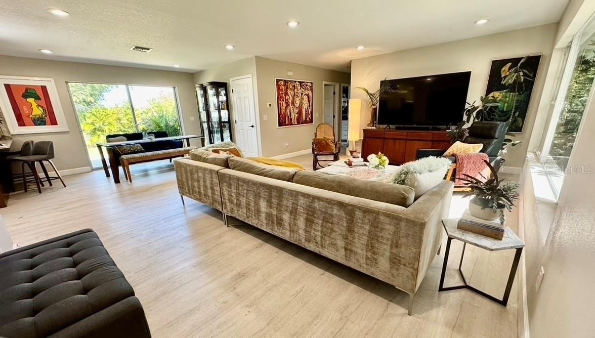 1815 Barker Dr - Photo 5 of 50