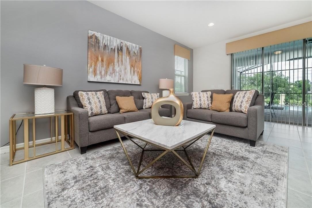 8923 Zurich Ln - Photo 3 of 39