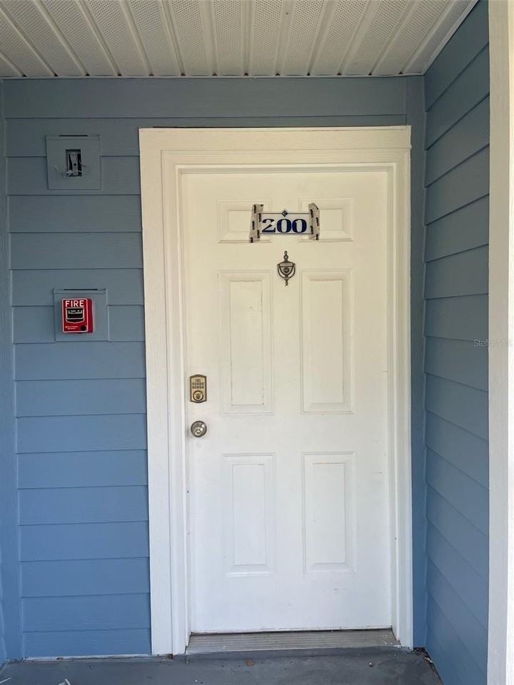 2592 Grassy Point Dr #200 - Photo 3 of 35