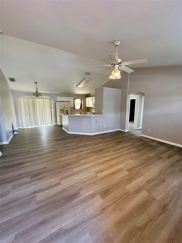 201 Magellan Cir - Photo 3 of 13