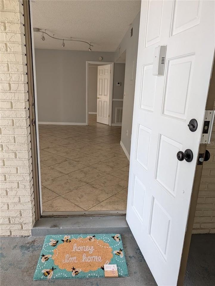 5989 Village Cir #890 - Photo 5 of 34