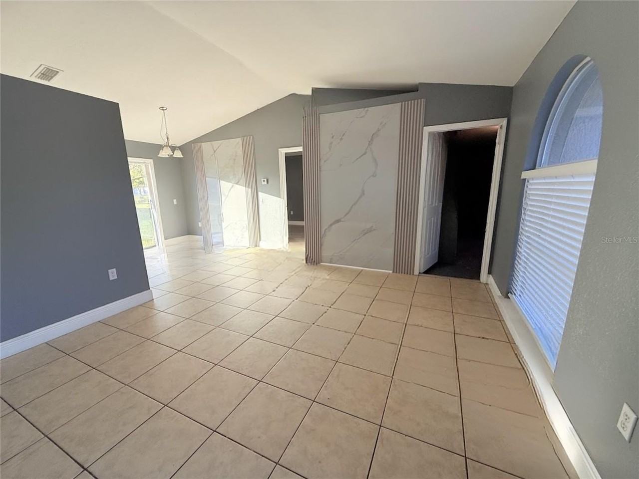 635 Parakeet Ct - Photo 6 of 28