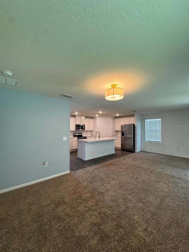 920 Riley Rd - Photo 6 of 17