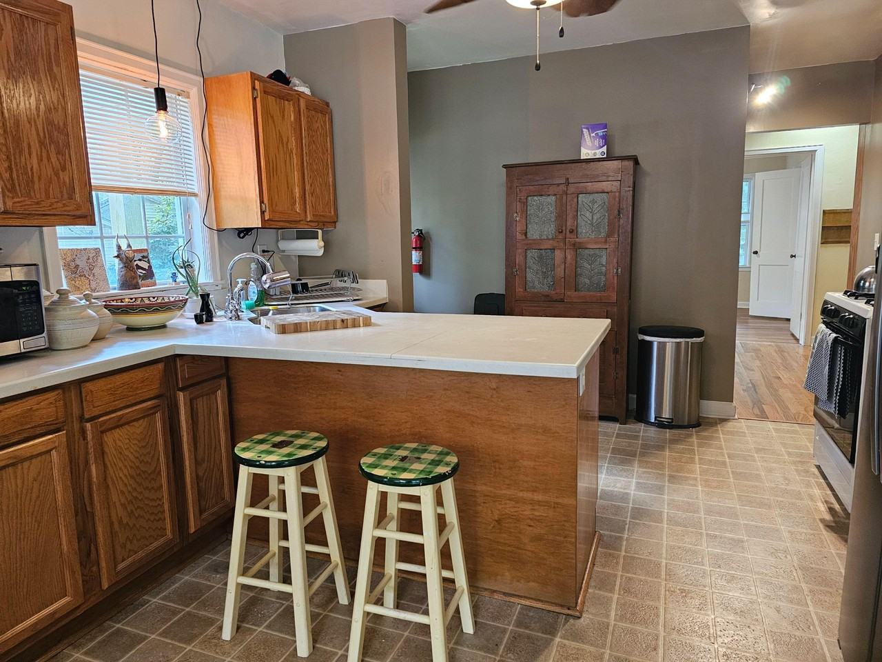 Beech Dr - Photo 4 of 14