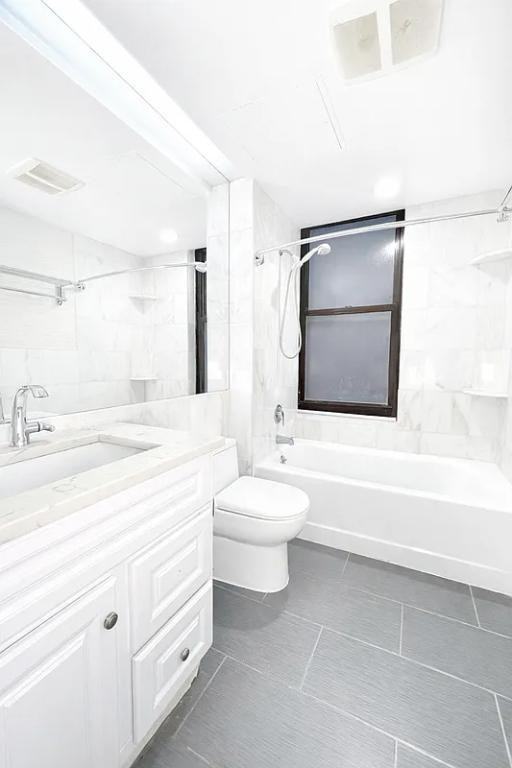 56 Pine St - Photo 6 of 10