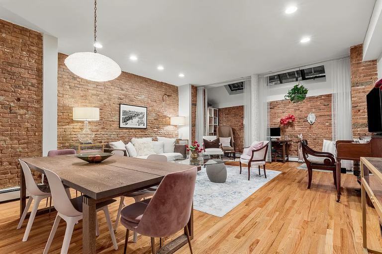 264 Water St - Photo 3 of 10