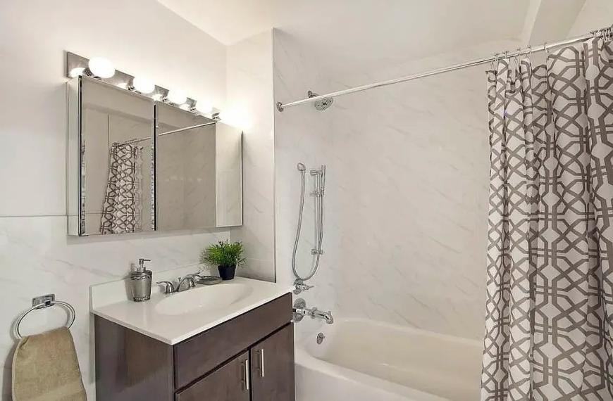 2763 Morris Ave - Photo 6 of 10