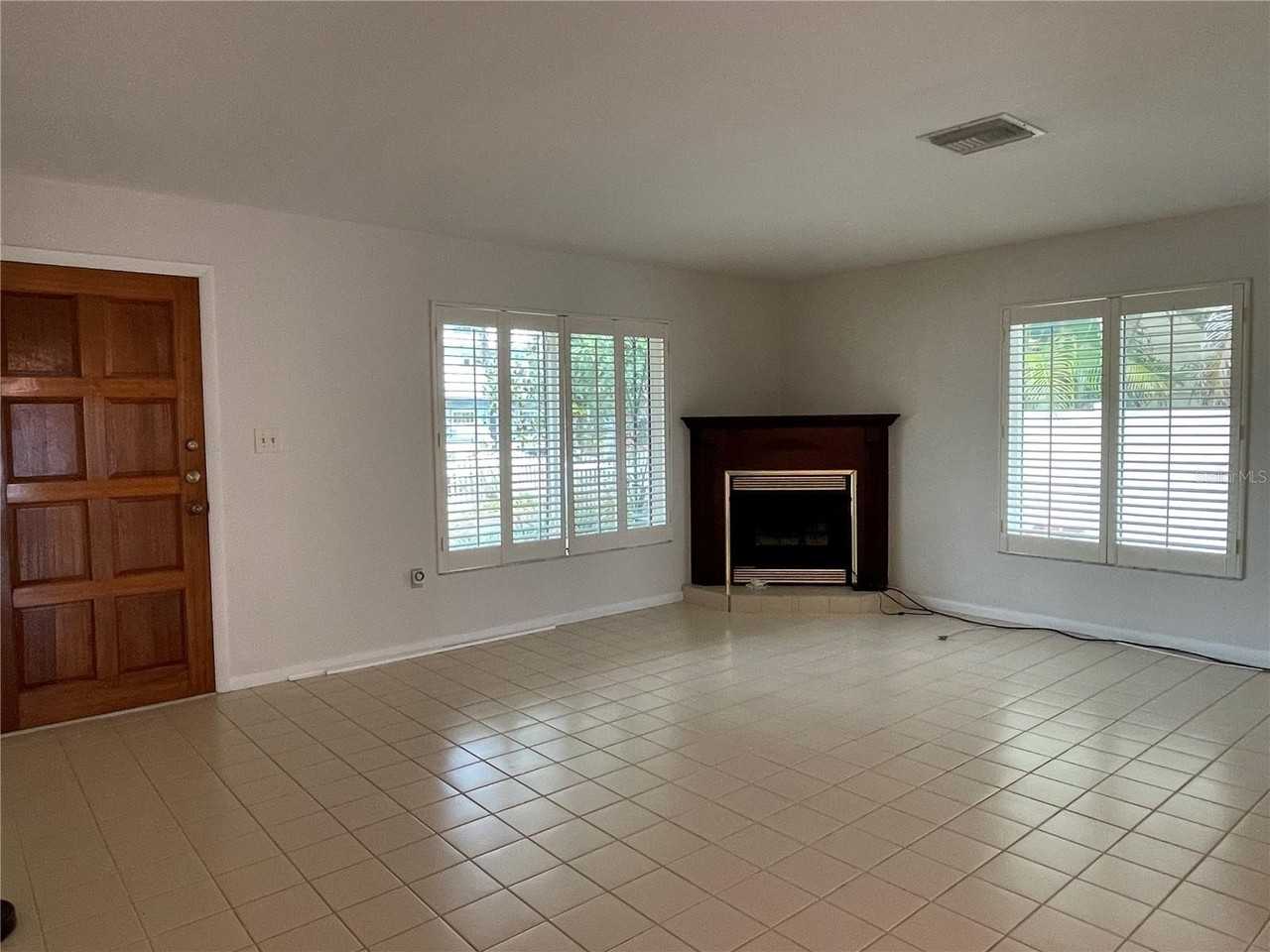 126 18th Ave Ne - Photo 7 of 16