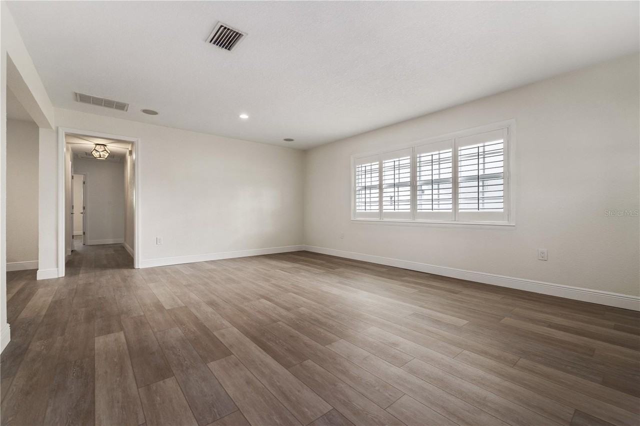 5009 W Neptune Way - Photo 4 of 35