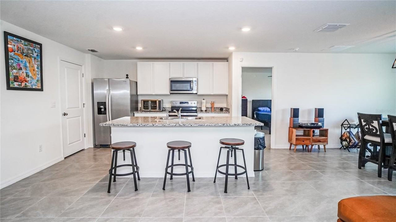 13253 Mylion Way - Photo 4 of 31