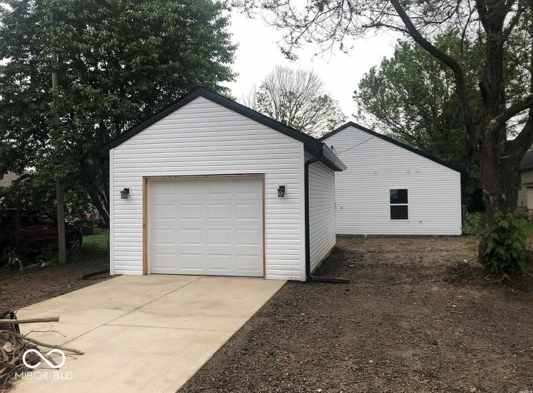 1627 S Union St - Photo 2 of 6