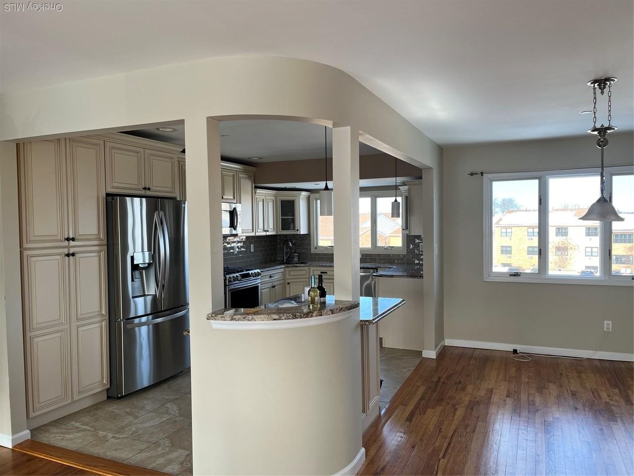 50 Florence Ave - Photo 3 of 23