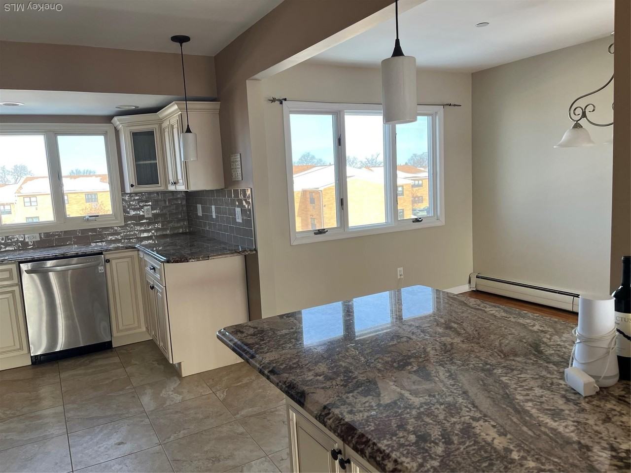 50 Florence Ave - Photo 7 of 23