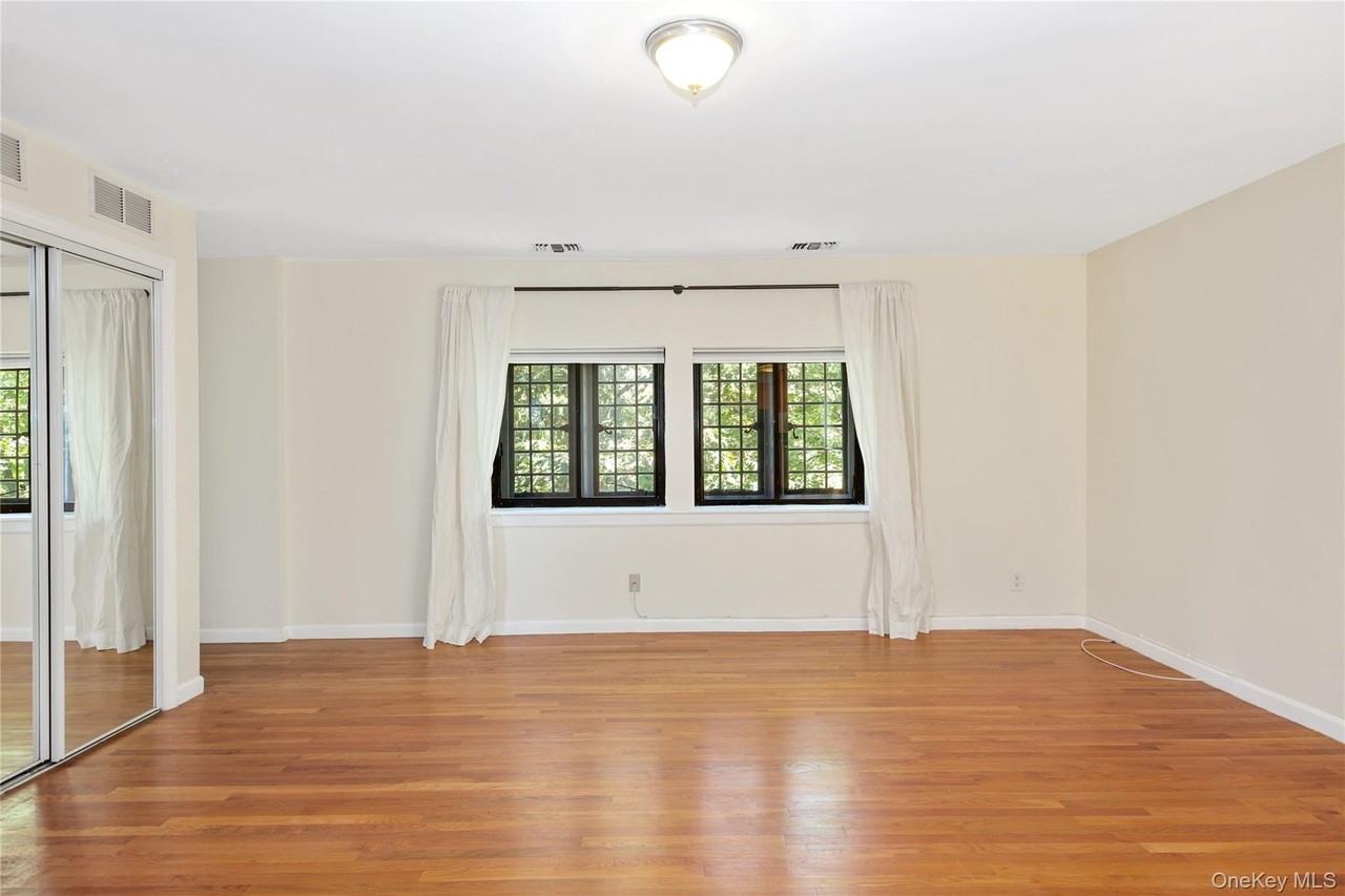 403 Chateau Rive Unit 403 #403 - Photo 6 of 21