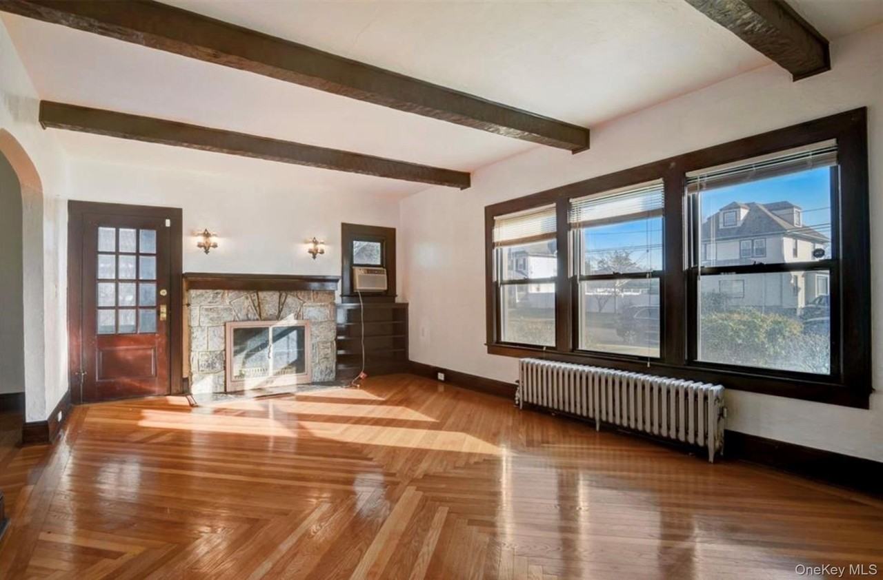 29 Oak Ave - Photo 7 of 14