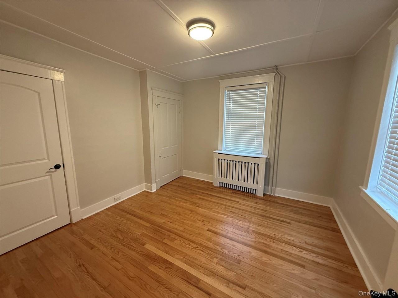 21 Lake St - Photo 7 of 9