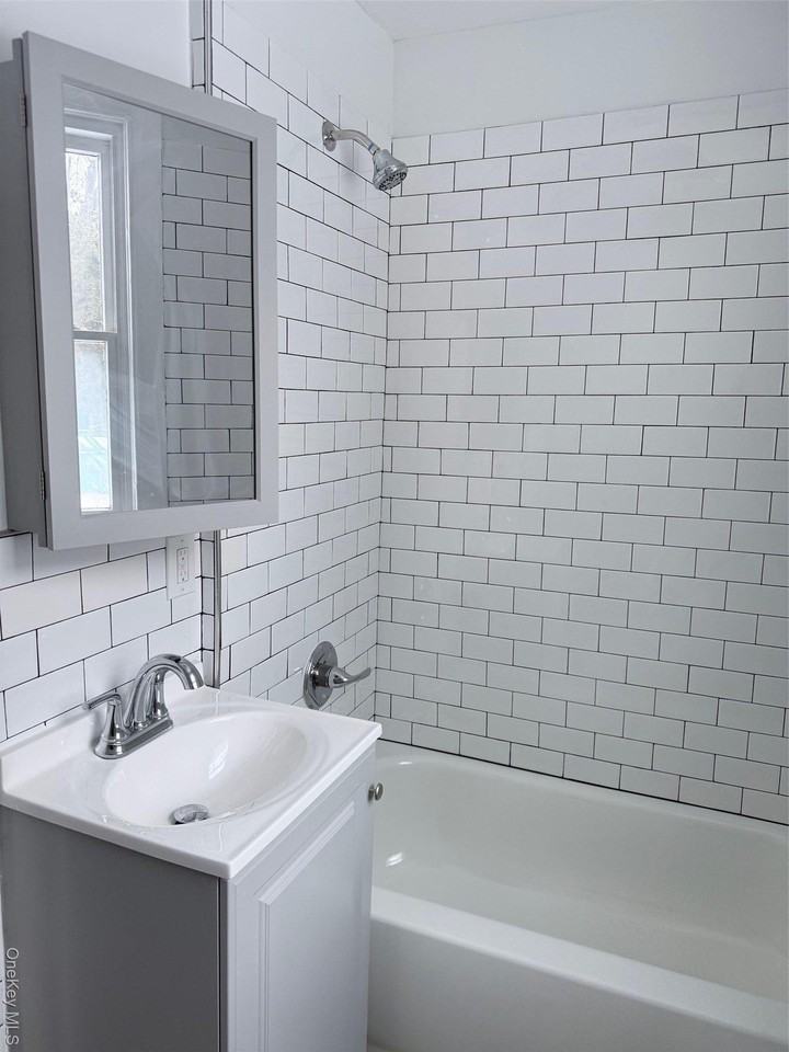 40 4th St - Photo 7 of 7