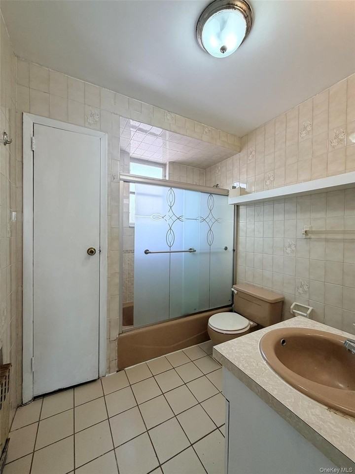 4628 Utopia Pkwy Unit 2fl - Photo 5 of 11