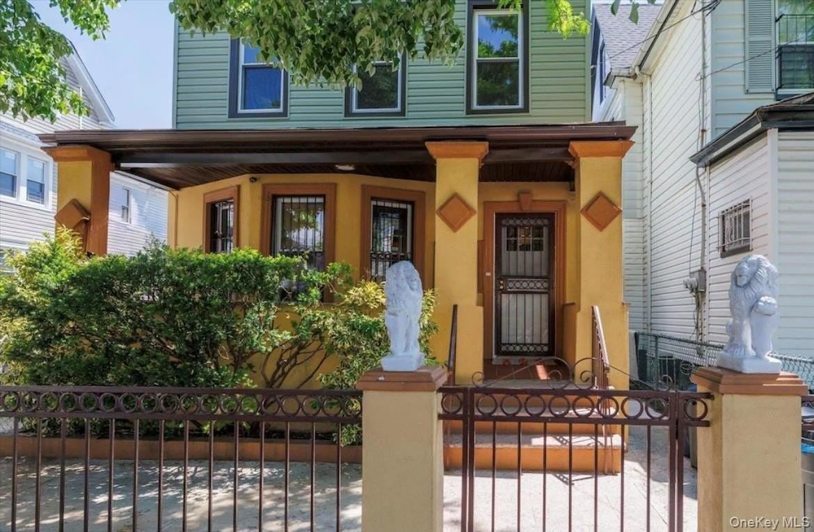 14614 Shore Ave - Photo 2 of 9