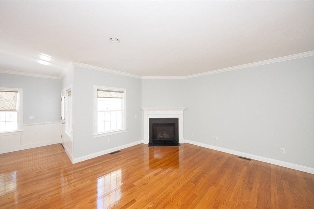 4 Cyrus Way Unit 4 - Photo 5 of 36