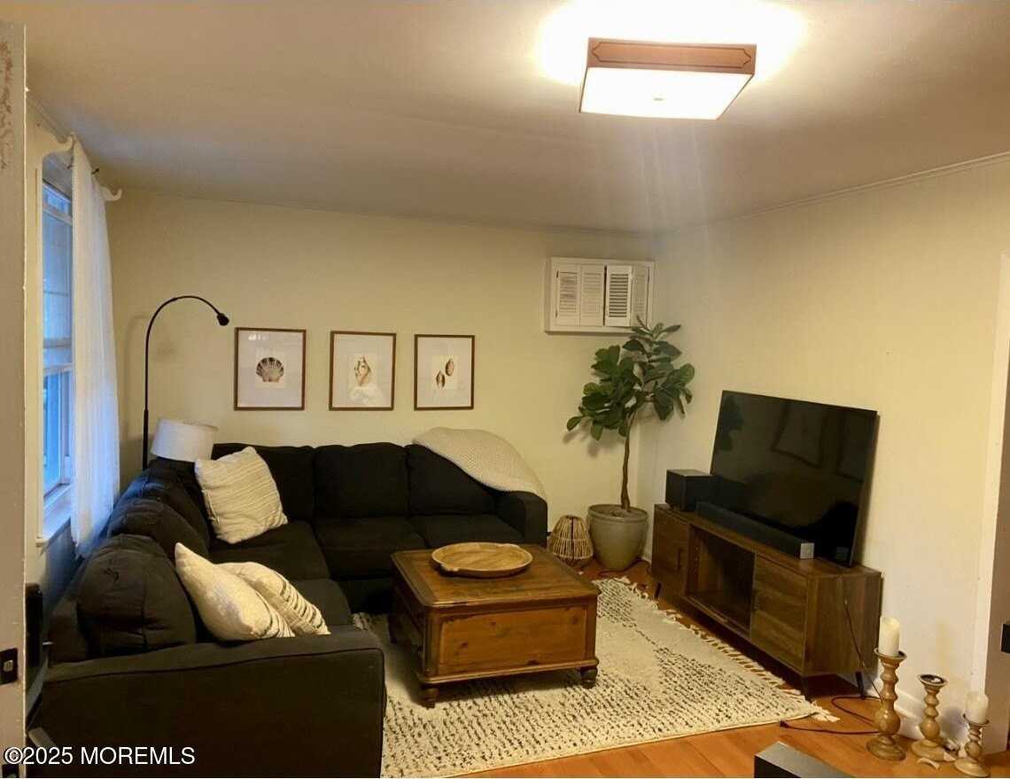 334 Washington Avenue unit: Winter - Photo 4 of 35