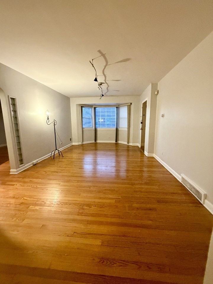 314 E 83rd St Unit 1 - Photo 4 of 16