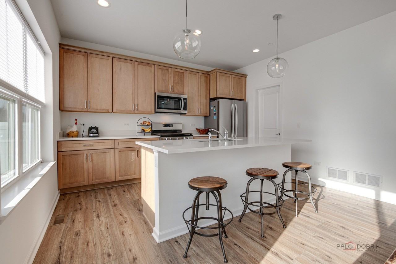 2490 Olivia - Photo 4 of 26