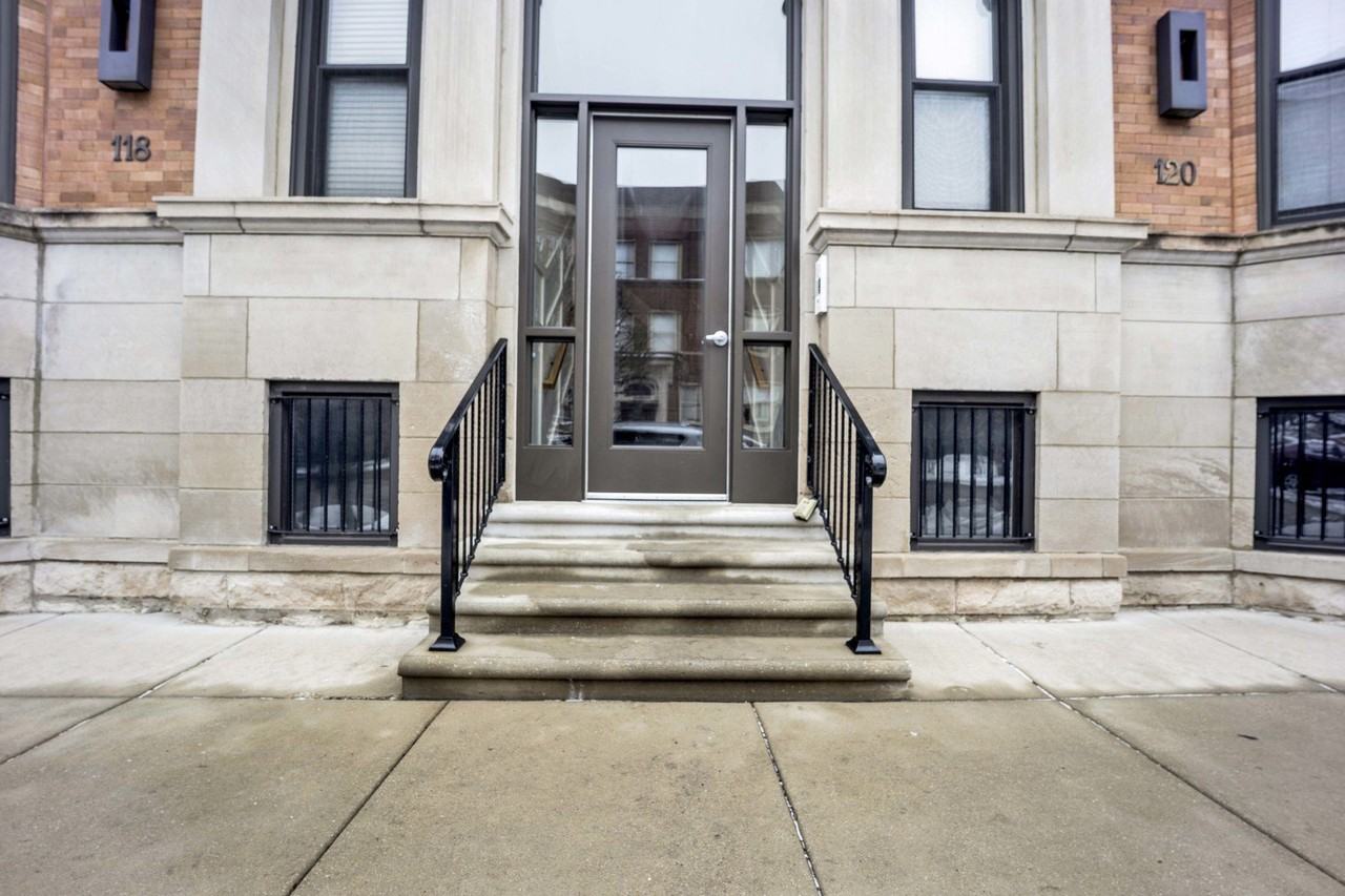 118 E 57th St Apt 2w - Photo 2 of 23