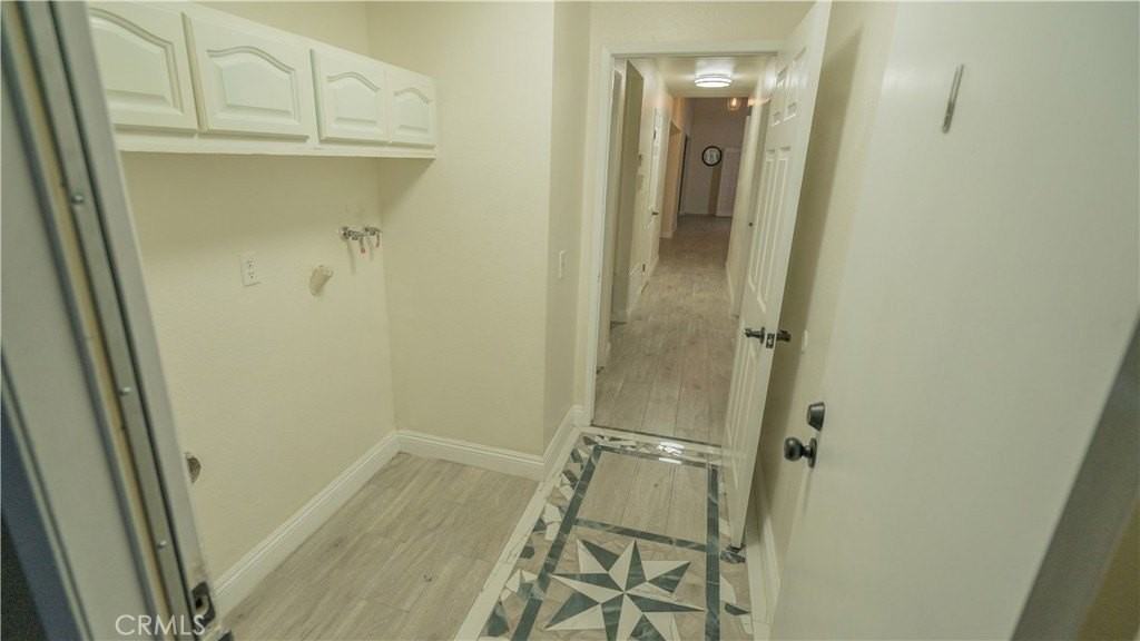 1185 Mountain Gate Rd - Photo 7 of 24