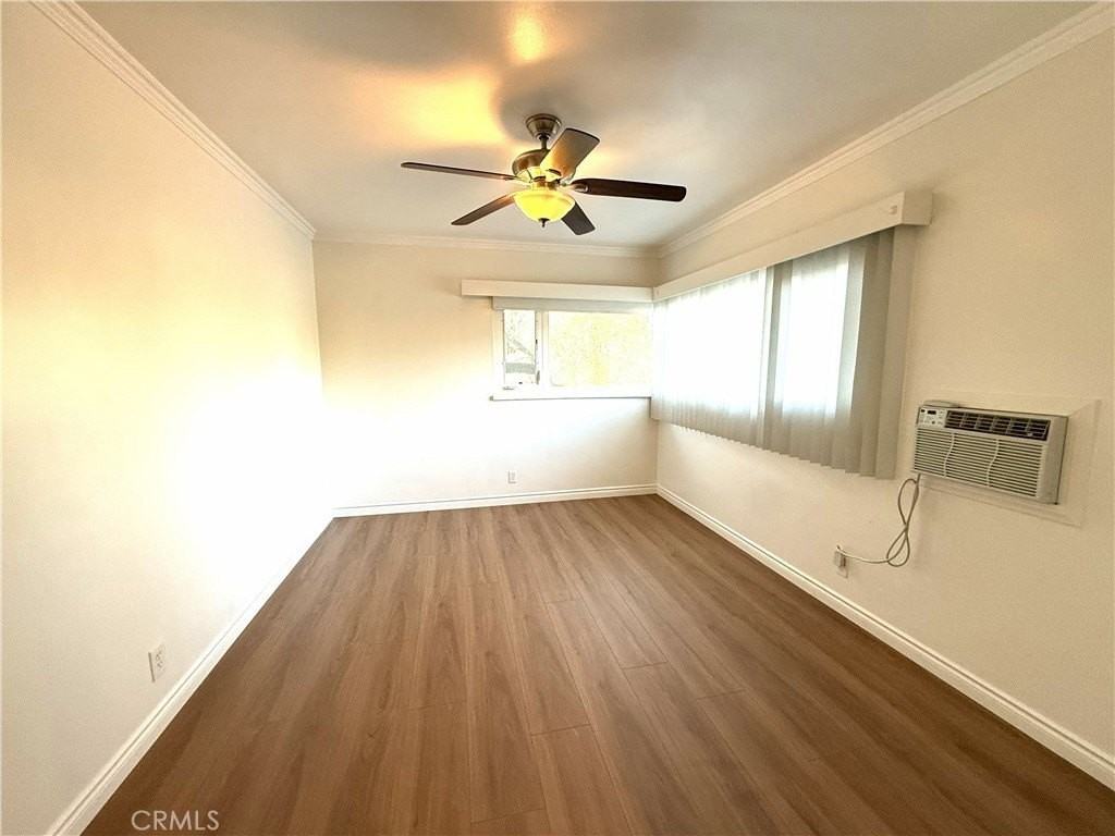 665 S Lake Ave - Photo 4 of 9