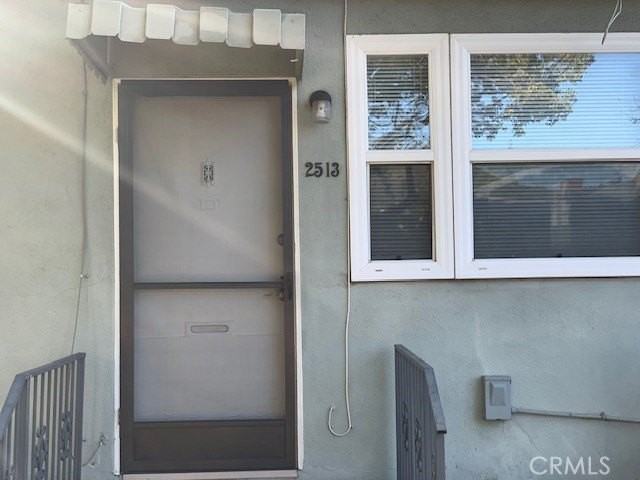 2513 Tulare Ave - Photo 2 of 17