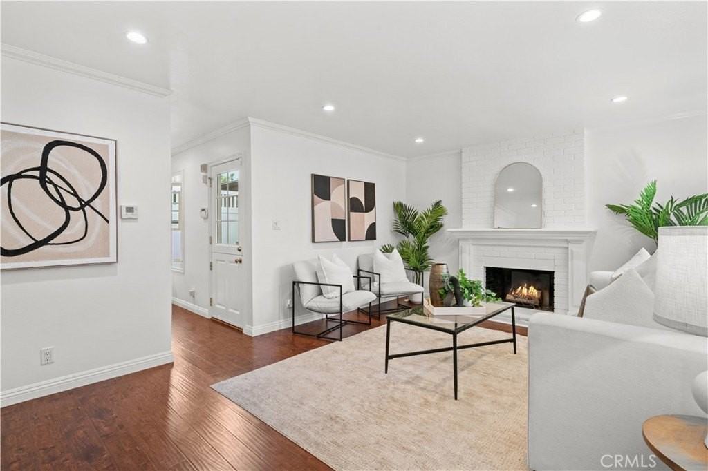 1845 Anaheim Ave #9B - Photo 3 of 27