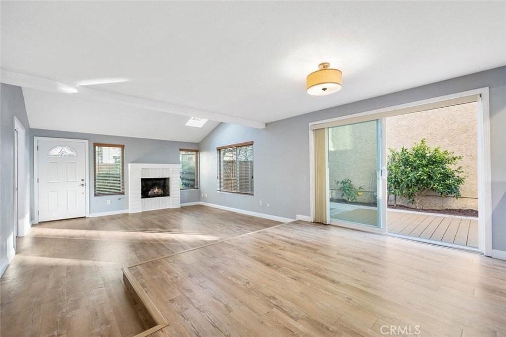 10648 Porto Ct - Photo 5 of 50