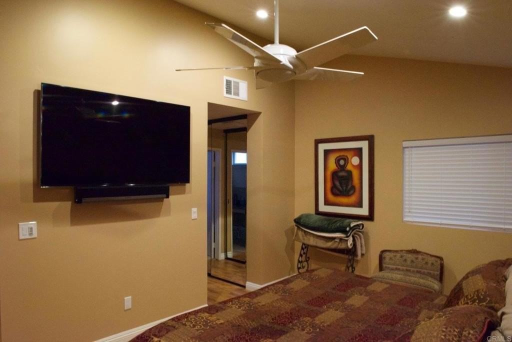 411 Windjammer Cir - Photo 4 of 18