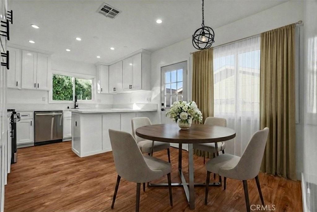 617 W 214th St - Photo 3 of 43