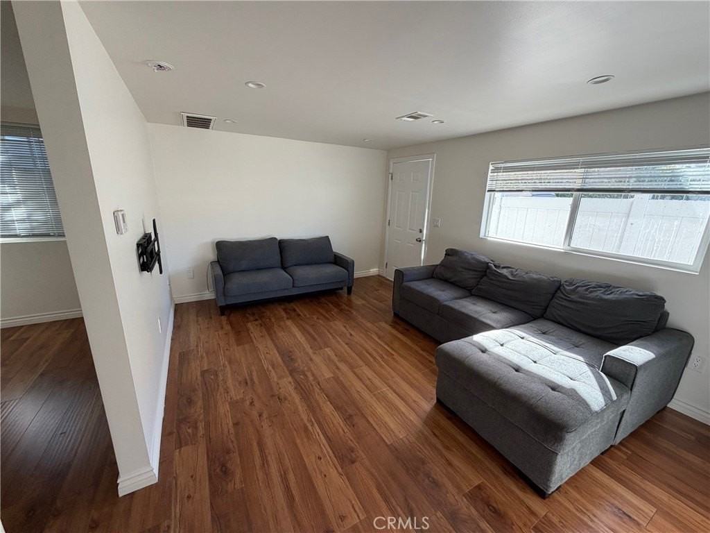 6651 Quakertown Ave - Photo 4 of 10