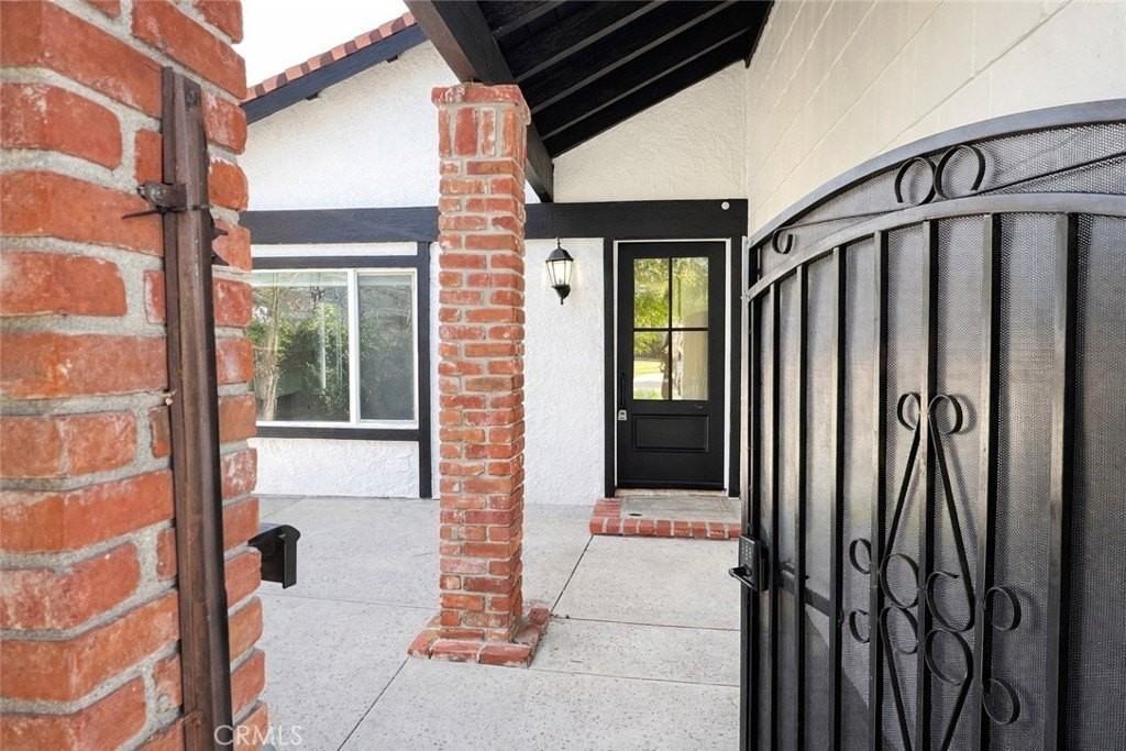 25444 Via Pacifica - Photo 3 of 28