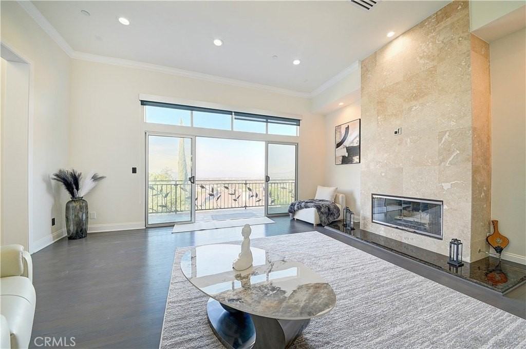 3952 Oakfield Dr - Photo 6 of 45